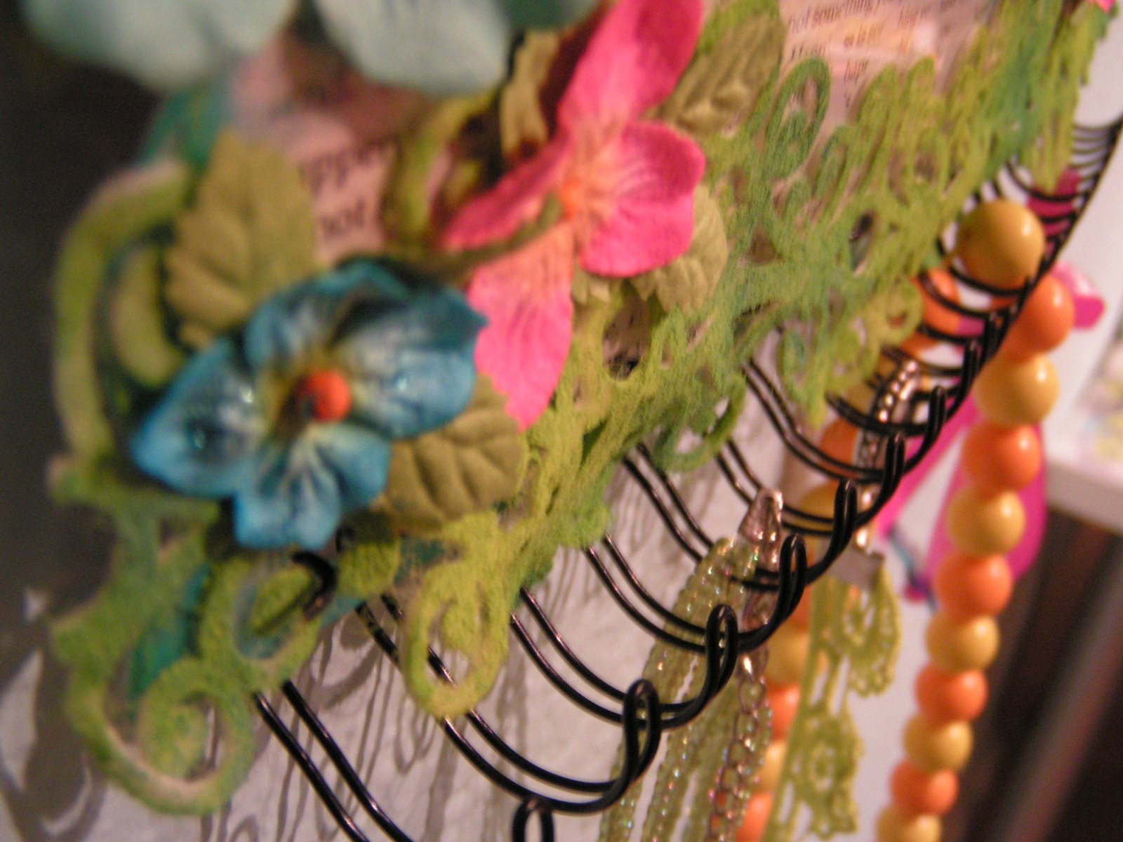 [3-16-09+Prima+Master+Class+and+Scrap+Rm+005.JPG]