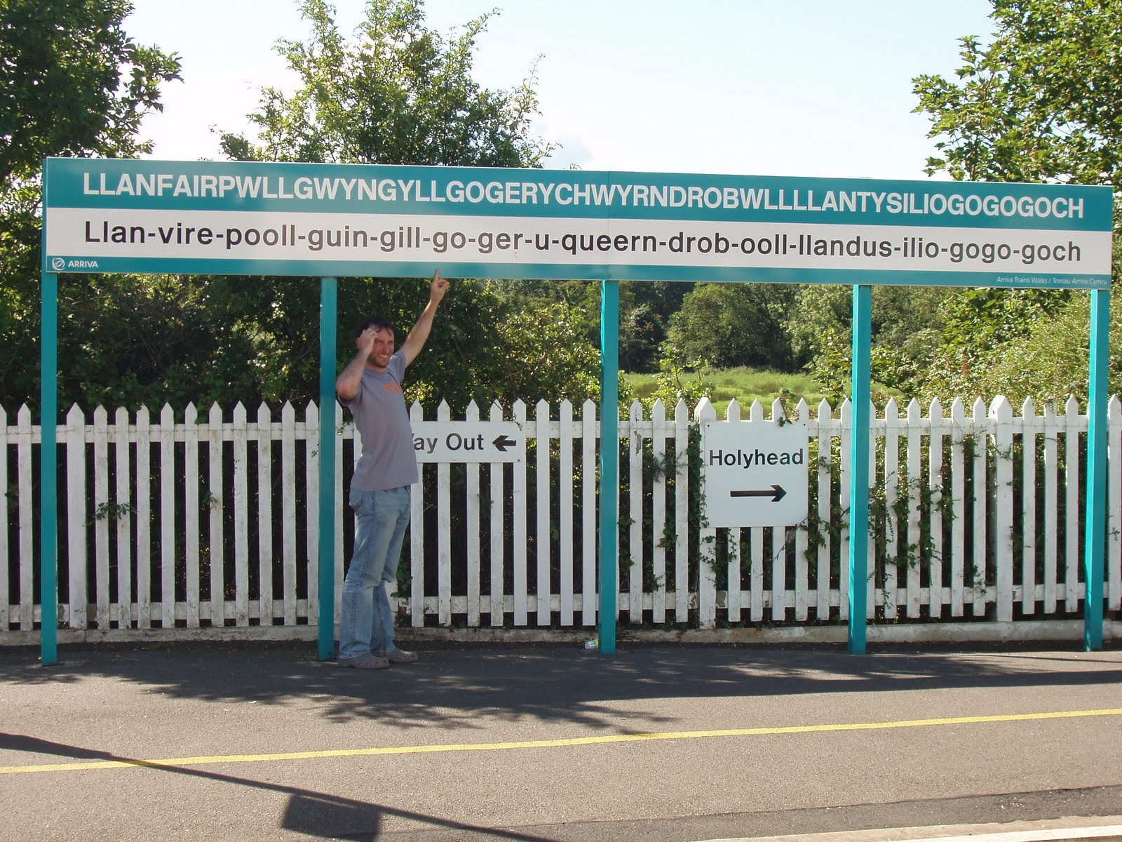 well well wale... the longest town name in the UK