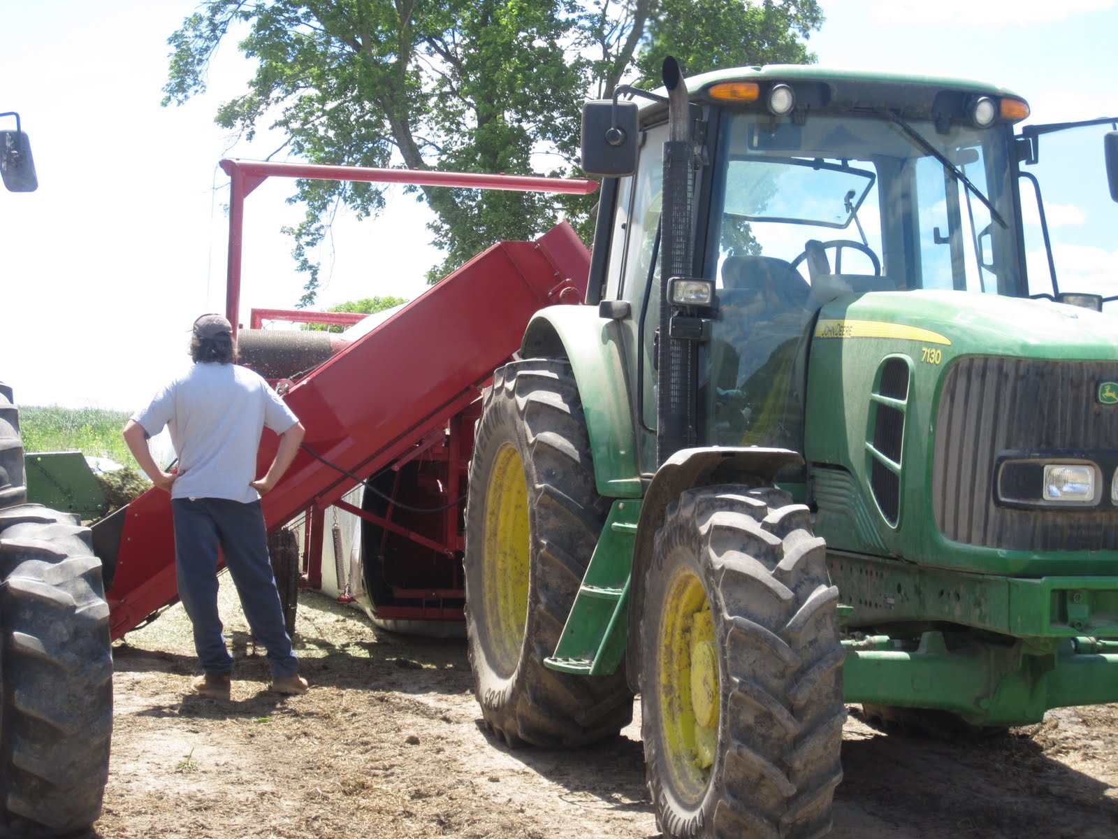 Jessica's Garden: Bagging Hay