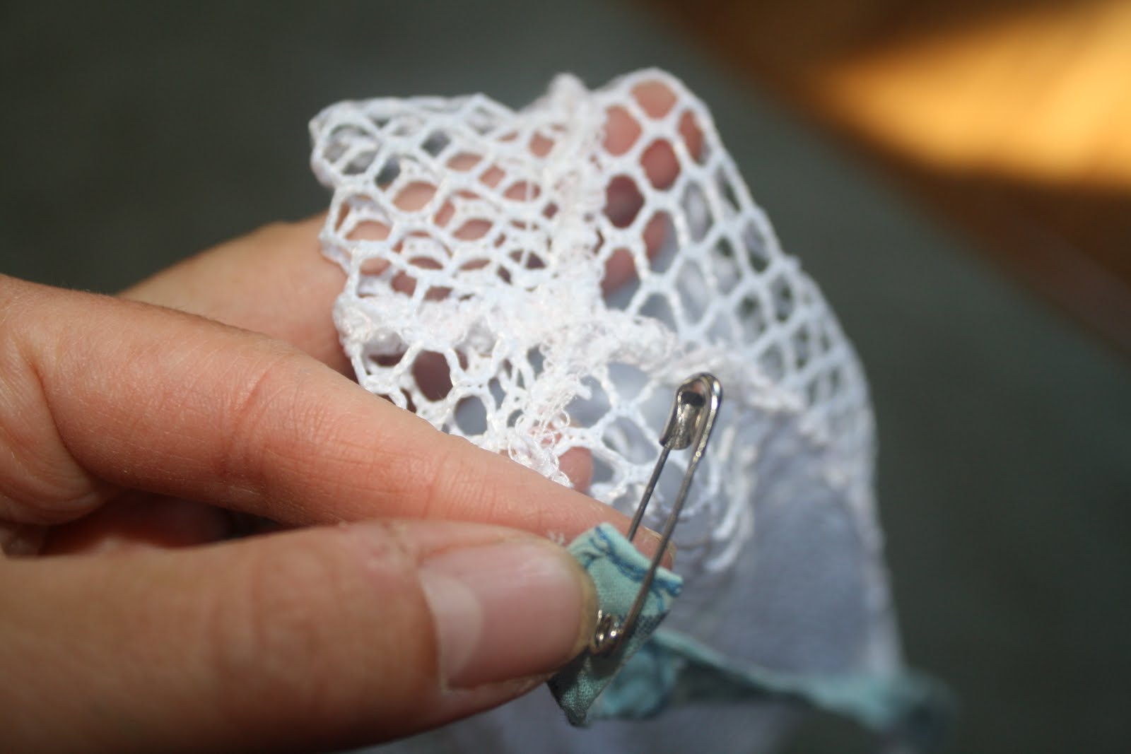 An Apple and a Tree Mesh Produce Bags Tutorial