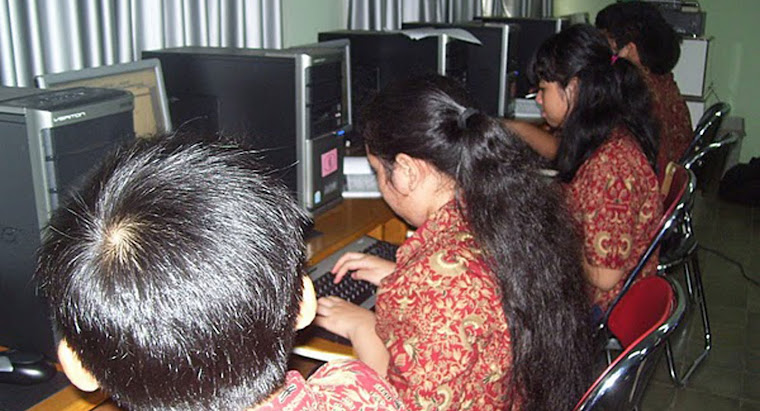 Lab Komputer SMP Labschool Jakarta