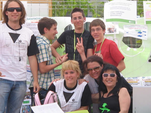 ACUDIMOS EN FAMILIA COMO VOLUNTARIOS