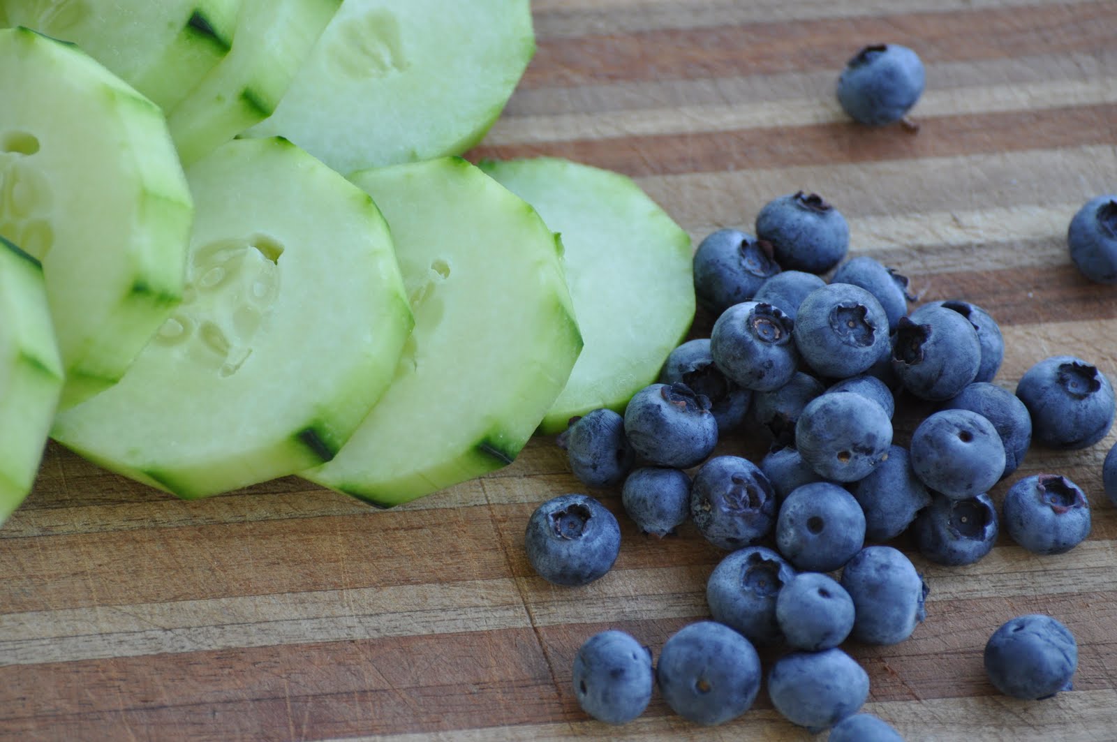 Nourishing Meals®: Blueberry-Cucumber Smoothie