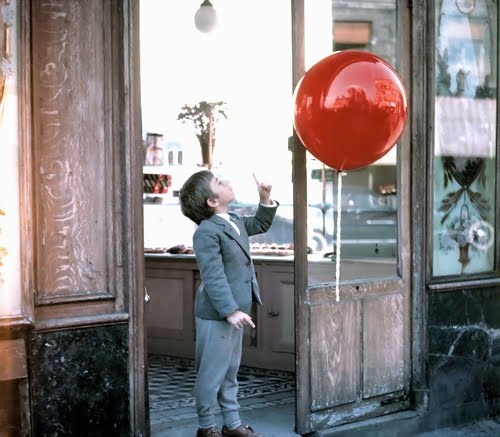 [the-red-balloon-movie-film-still.jpg]