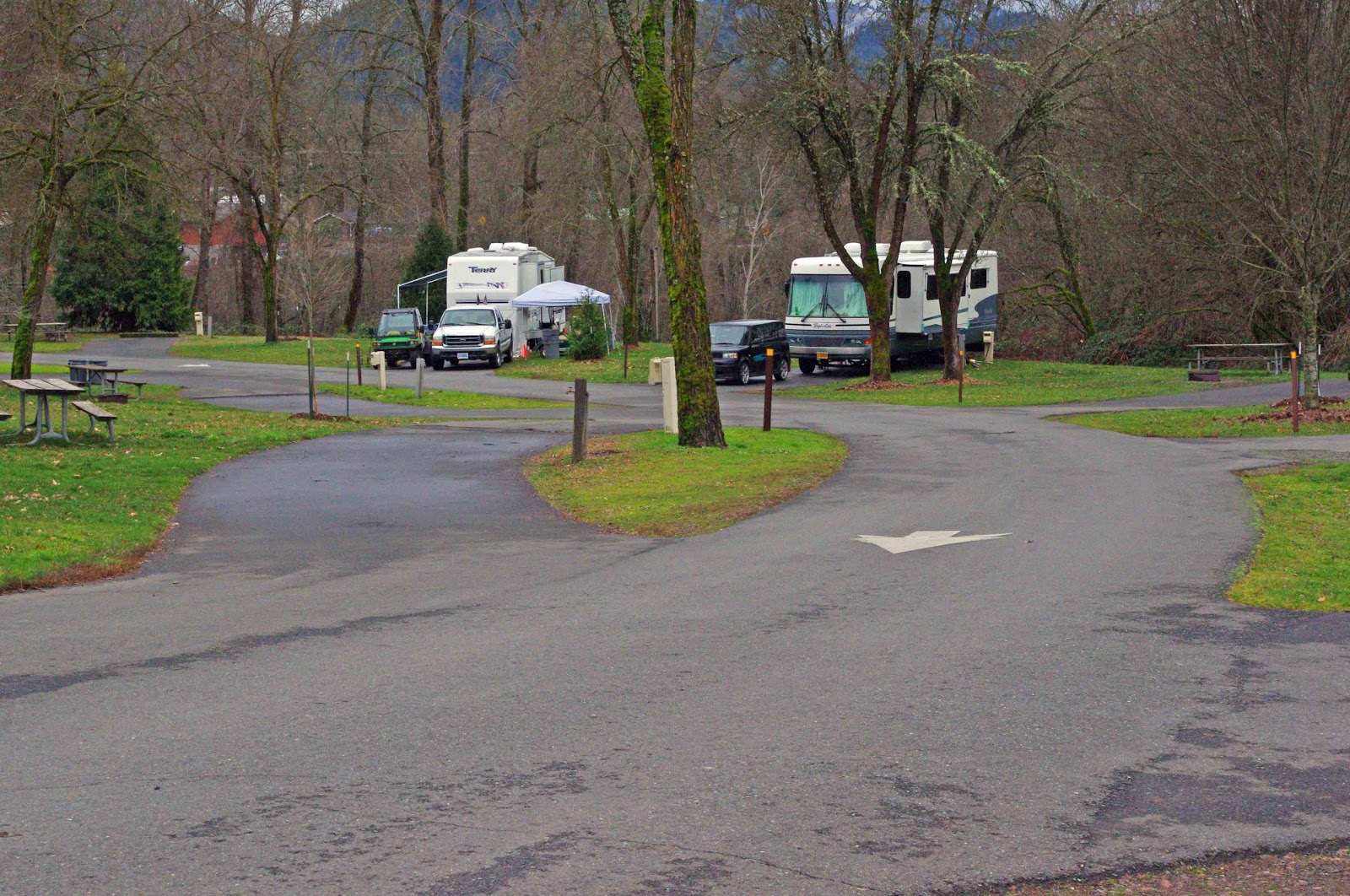usbackroads™ Valley of the Rogue State Park, Gold Hill, Oregon