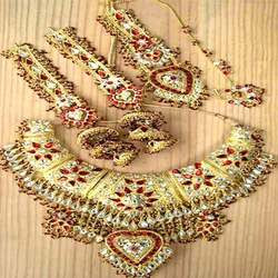 Regal Gold Jewelry: Bridal Jewelry Designs