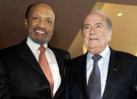 Mohamed Bin-Hammam is to challenge Sepp Blatter