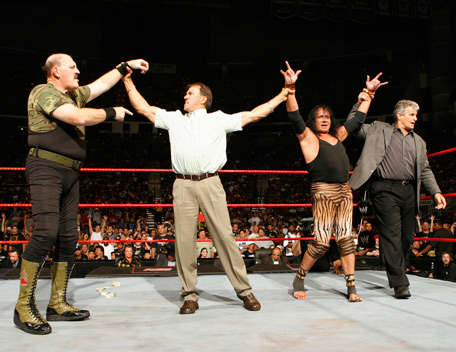 [13_LegendsinRing.jpg]