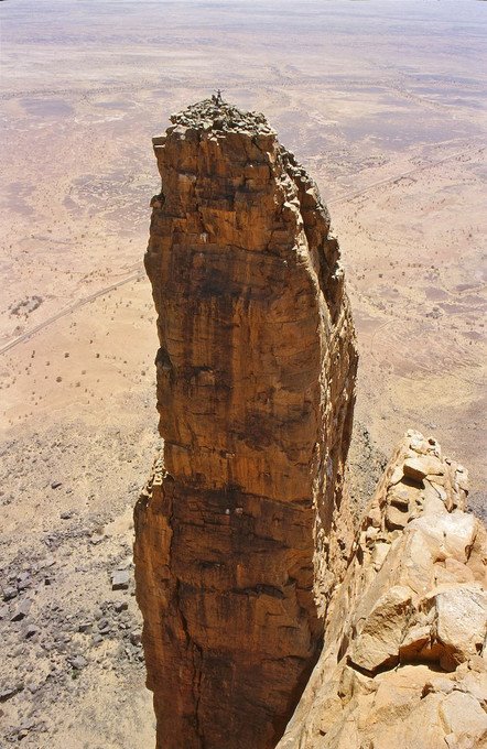 [1225164512S8ry5Pg.jpg]