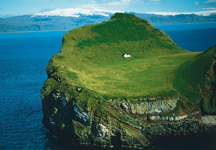[a-house-on-an-island.jpg]