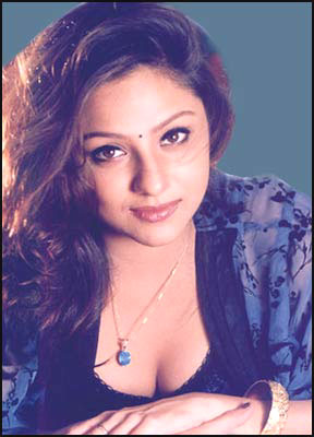 Kannada Heroins Xxx Photos - Actress Galaxy XXX: Hot Kannada Actress Priyanka Trivedi