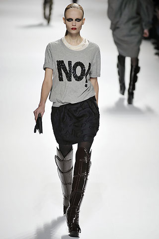[Viktor+&+Rolf00040m.jpg]