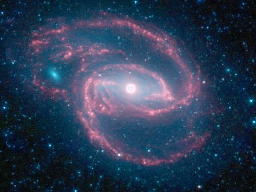 'Eye' at the center of the galaxy