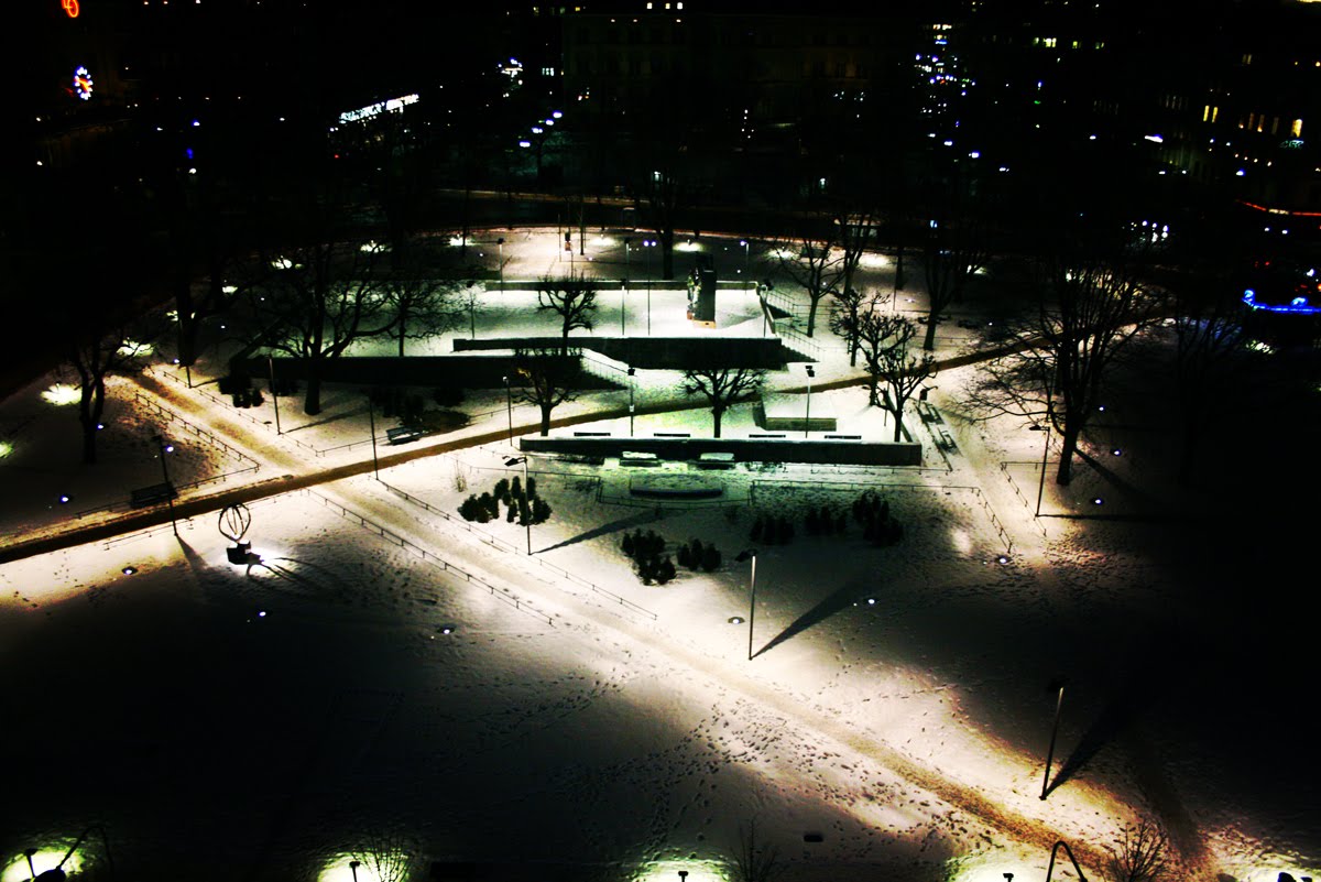 [Snowball09_0001.jpg]