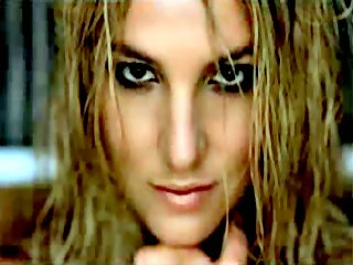 [Britney+Spears+-+Womanizer+(Uncensored+Version)+01.jpg]