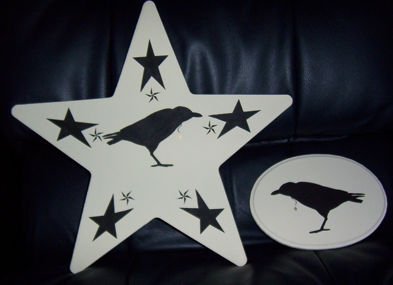 [STAR+W+CROWS+AND+OVAL+DISC.JPG]