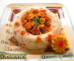 Shrimp curry in a fragrant basmati rice ring: Click on pic. for recipe