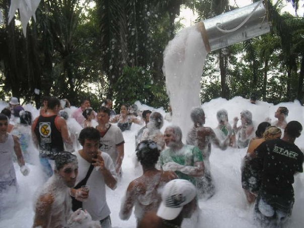 [festa+da+espuma+2.jpg]