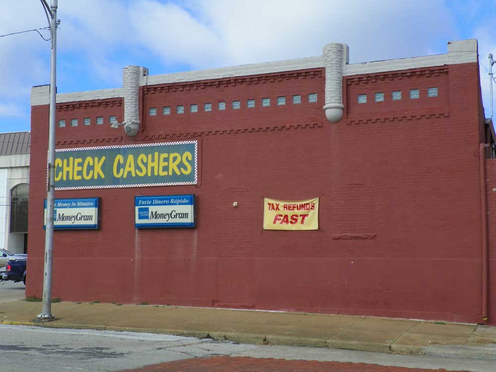 Underdog's Utterings Denison Tops in Play For Pay