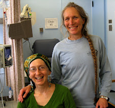 Nadine & Joan @last chemo