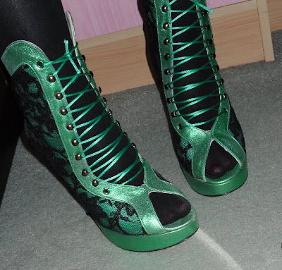 terry de havilland green metallic boots