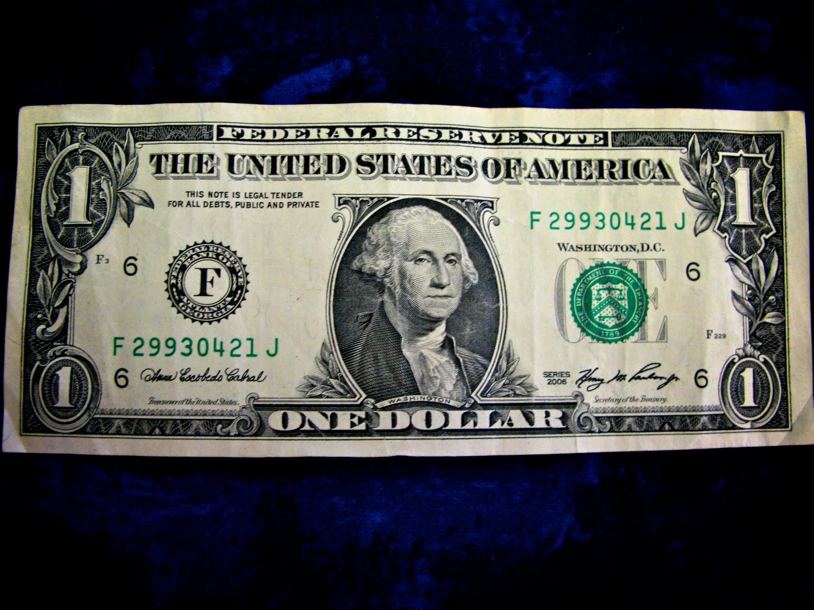 Доллар 1 октября. Один доллар. Один доллар f. Американские доллары купюры. Хобби доллар.