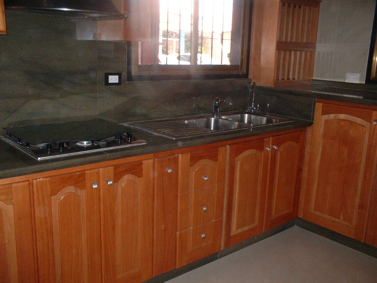 Mueble de Sonido Madera de Cedro ~ Cocinas, mobiliarios