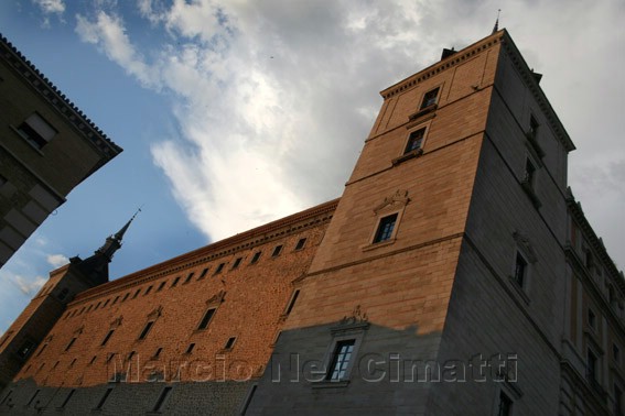 [IMG_4230T+leve.jpg]