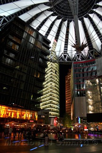 [2073019979_496db6df98.jpg]