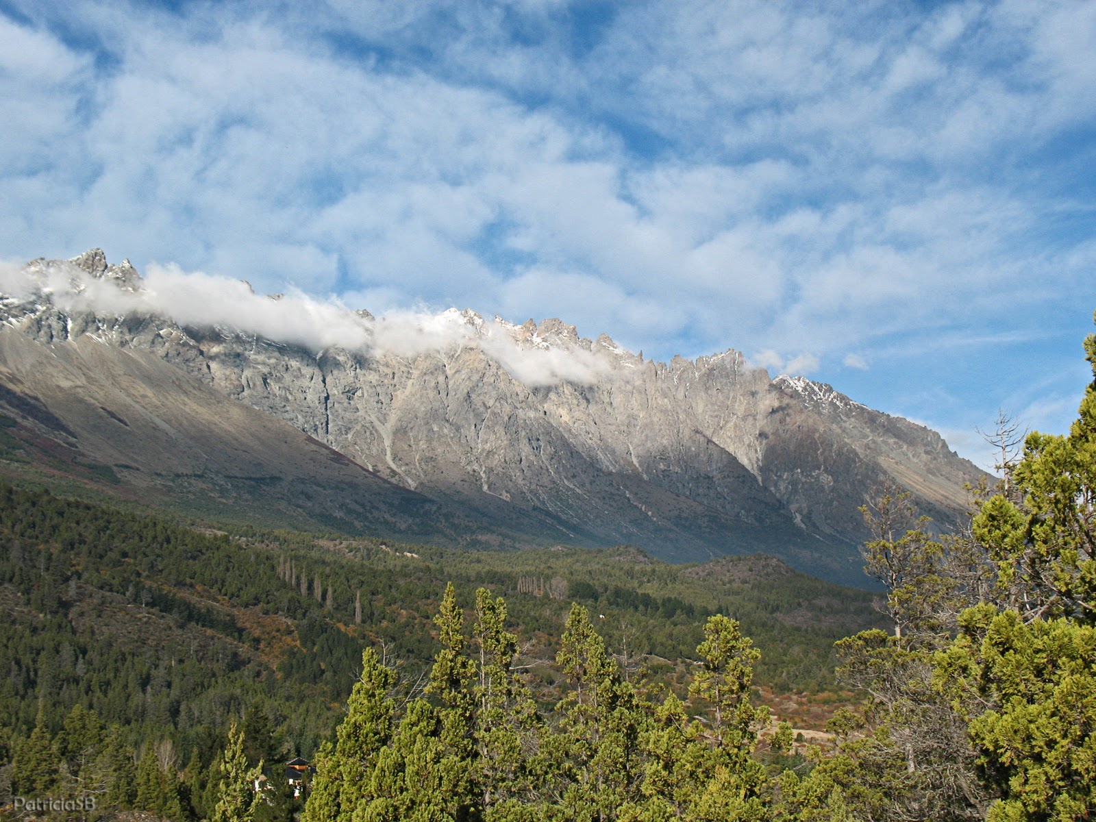 Patagonia - My Place in the World: Parallel 42º Andean Shire - EL BOLSÓN 