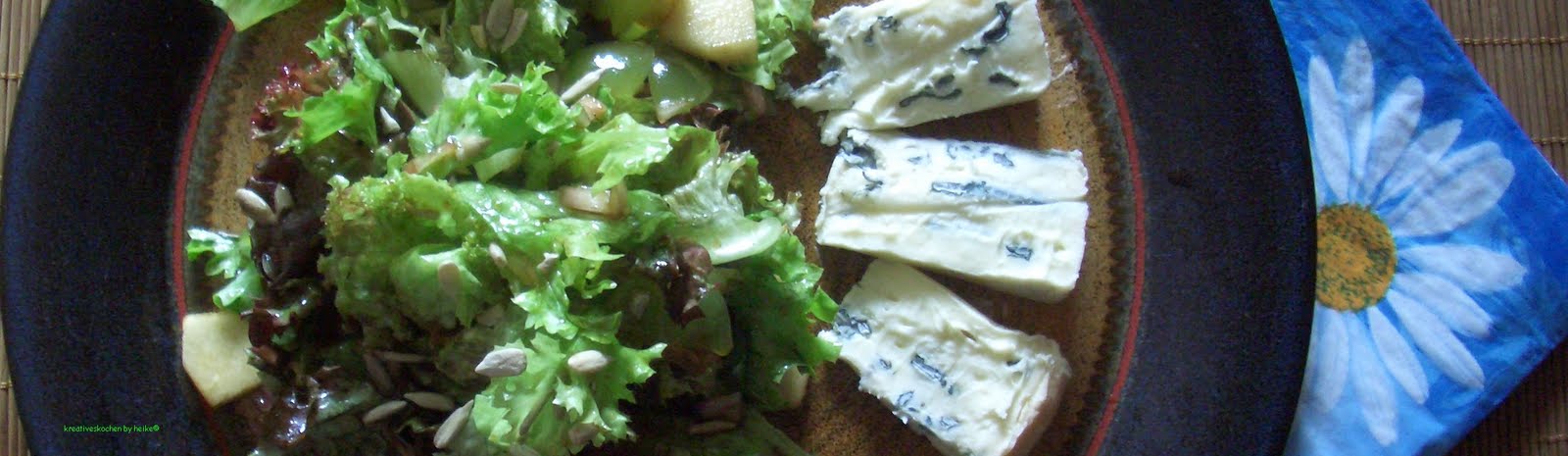 Kreatives Kochen: Fruchtiger Salat mit Blauschimmelkäse Kreatives Kochen: Fruchtiger Salat mit Blauschimmelkäse