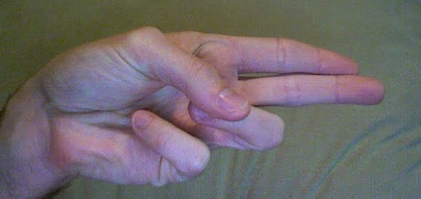 [how-to-finger-a-girl-gspot2.jpg]