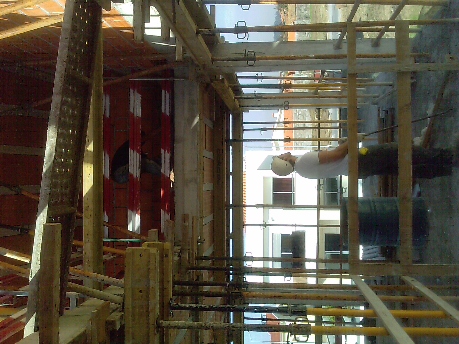 [IMAG0020-786342.jpg]