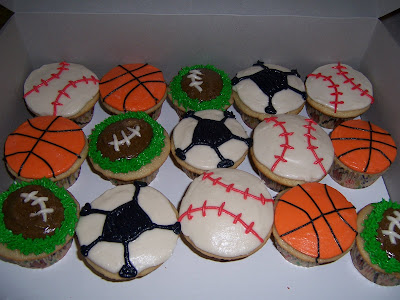 Sports Birthday Cakes on Sports Birthday Cake And Cupcakes