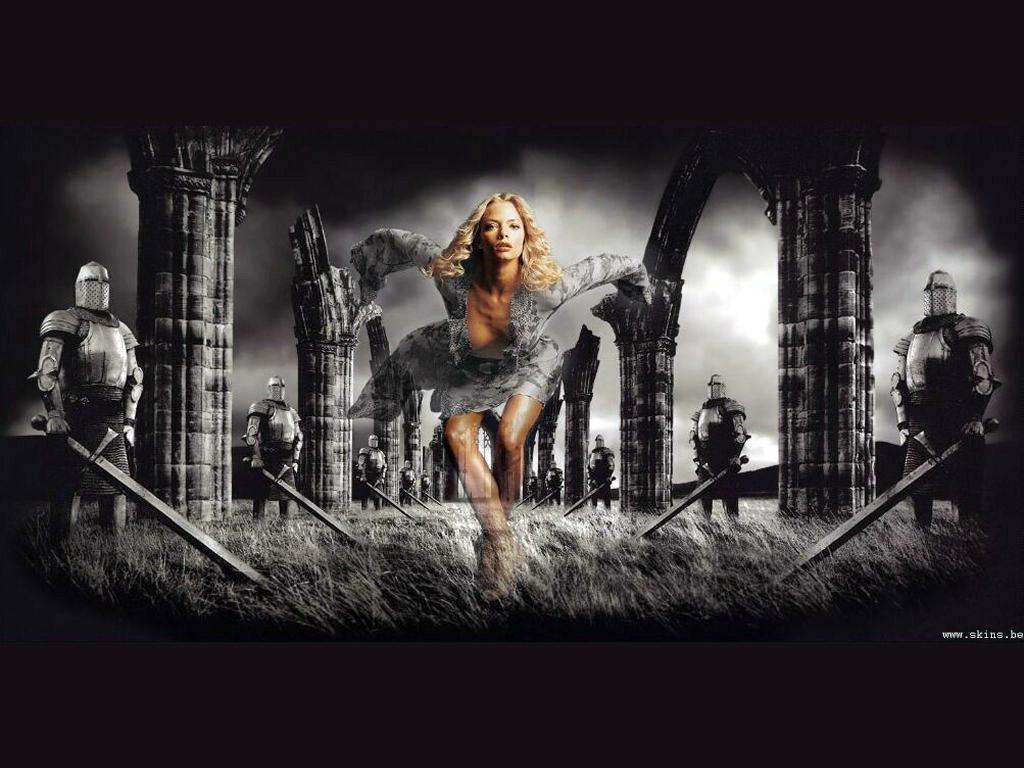 Jaime Pressly Hot And Sexy Wallpapers-1