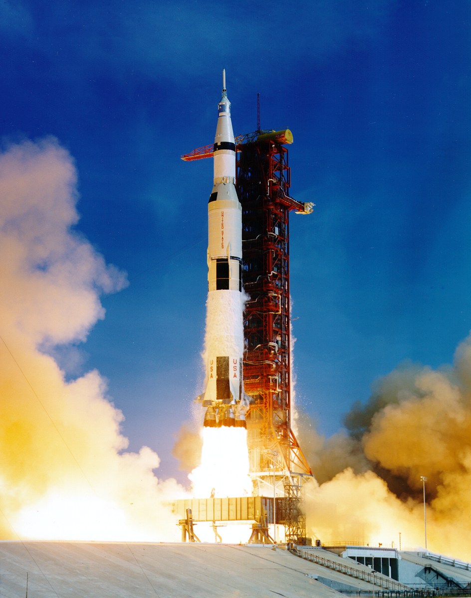[apollo+11.jpg]
