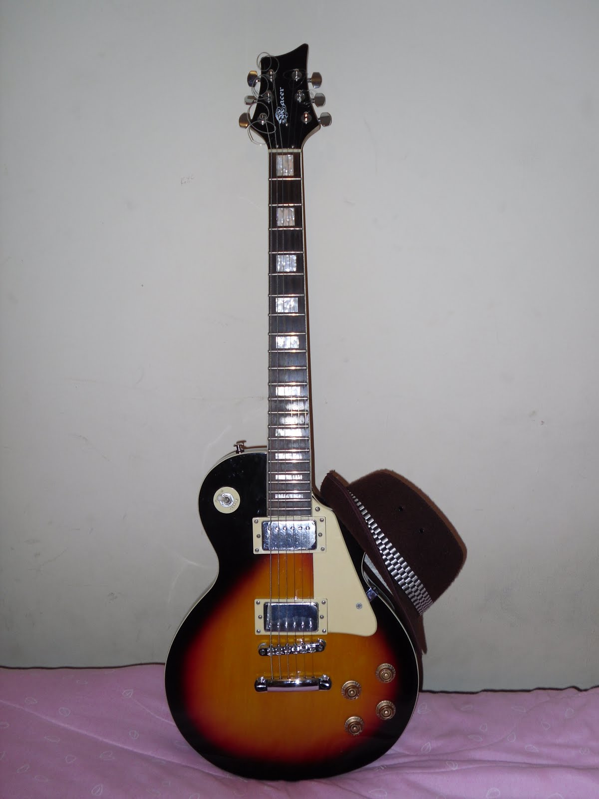 Guitarra racer modelo les paul