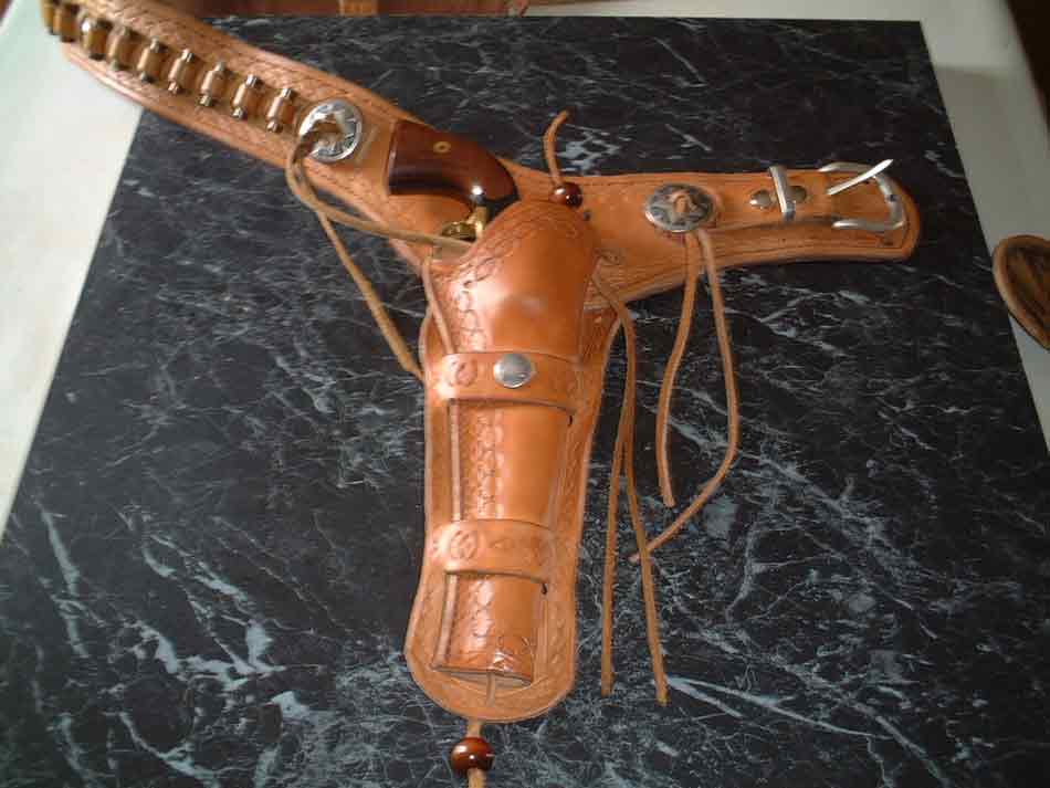 LES CUIRS GAUTIER. Artisan Français HOLSTER WESTERN ET MODERNE