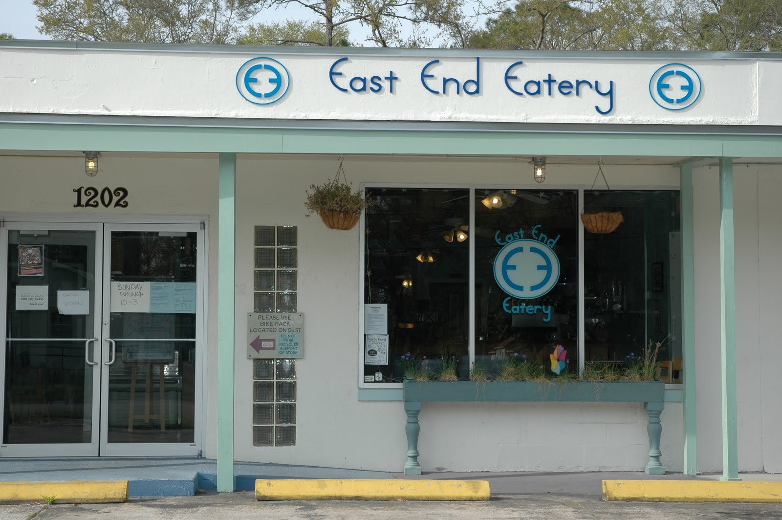 CROSS FLORIDA The Best of Florida from the Gulf Coast to the Atlantic Coast East End Eatery