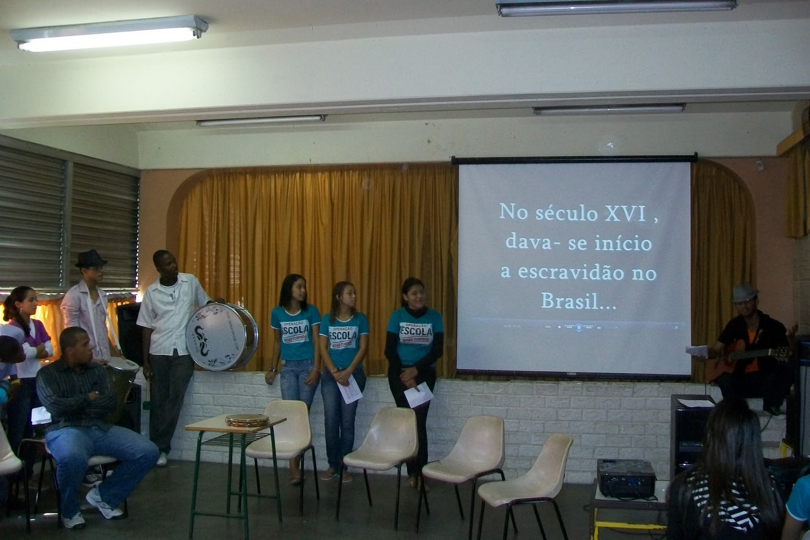 CIEP 412 - Dr. Zerbini: Feira Interdisciplinar 2010 - Tema: AFRICANIDADES