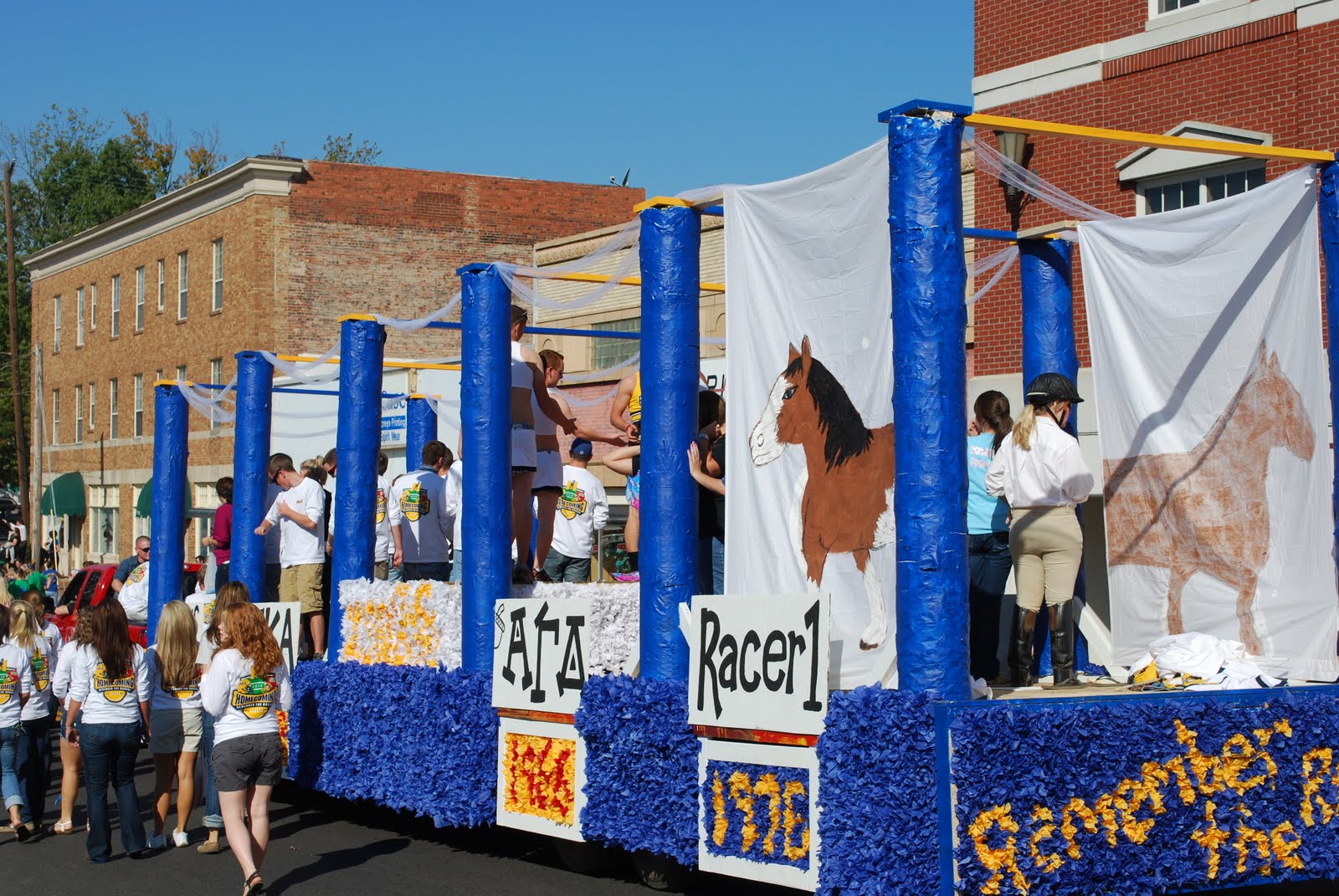 everyday happenings murray state parade...