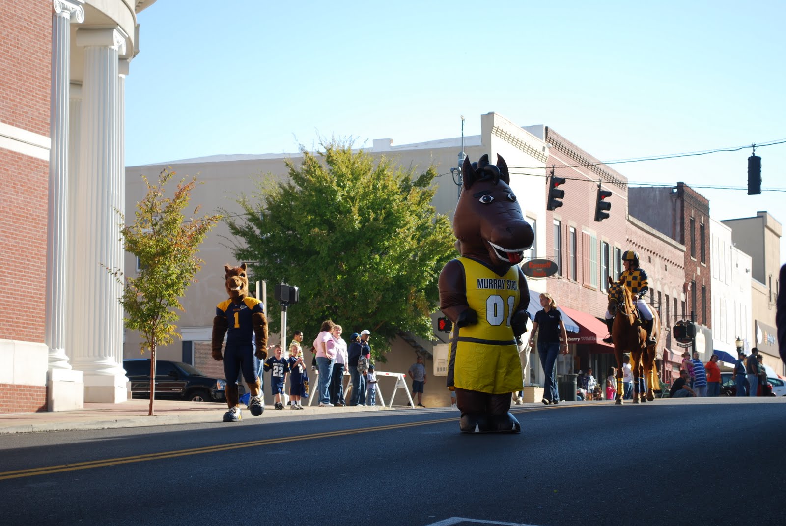 everyday happenings murray state parade...