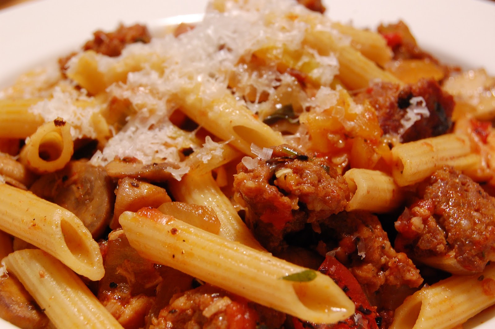 I'm Running to Eat! Zesty Penne with Sausage and Peppers