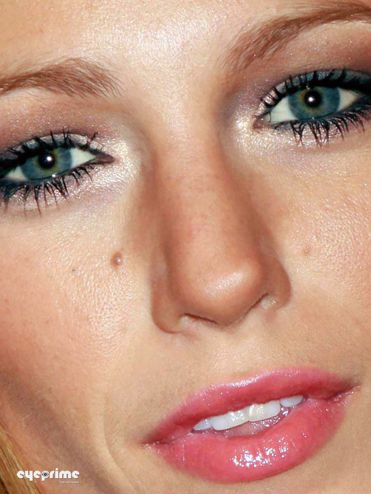 Eye Prime Blake Lively Attends The 7th Annual Cfdavogue Fashion Fund Awards In Ny Nov 15