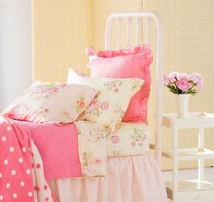 Cottage Gifts and Candles: Top 5 Shabby Chic Bedding Collections