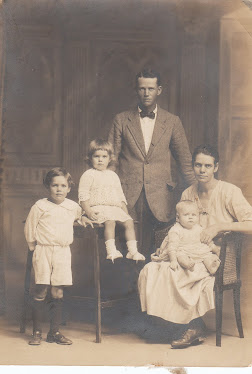 Willie and Ella McKenzie with Harry, Mary and Gwen