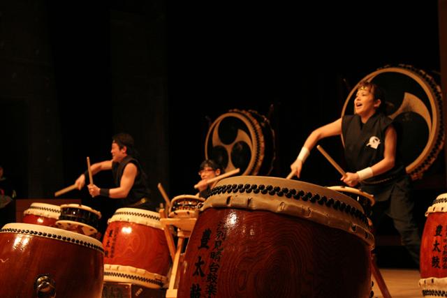 [平成２1年5月4日北海道和太鼓祭りー撮影早川+072_R.jpg]