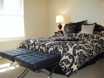 Bedroom Ideas in Black 'n' White -Get Inspired !!