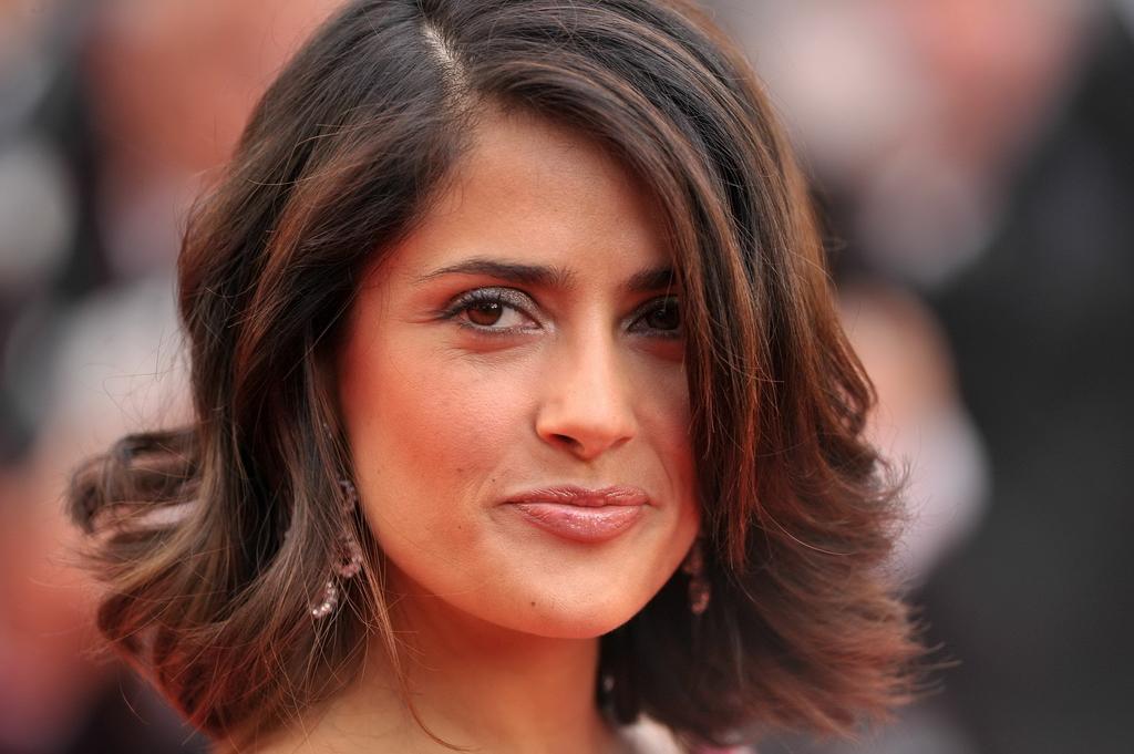 Salma Hayek Salma Hayek Angled Bob Hairstyles Selma H vrogue.co