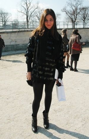 [Julia+Restoin-Roitfeld.jpg]
